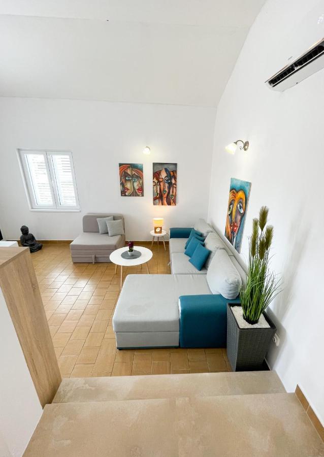 Spacious Apartment Amaros Korčula Exteriör bild